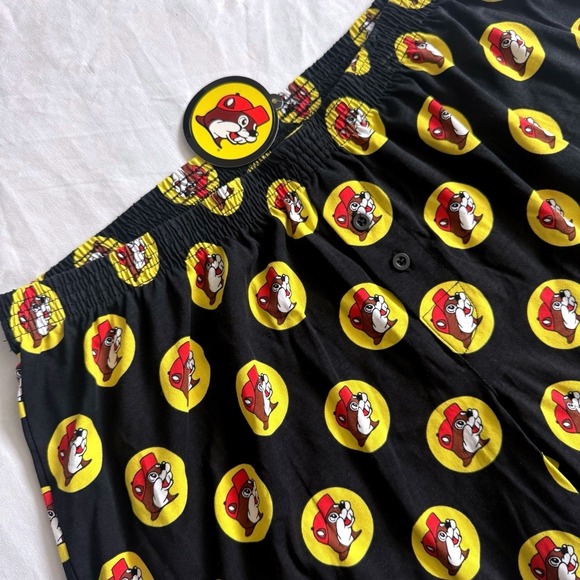 Buc-ee's Boxers Black Yellow All Over Print Shorts Size Large NWT Sticker - Picture 3 of 5